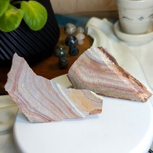 Picture Wonderstone - Natural Self Standing Slabs